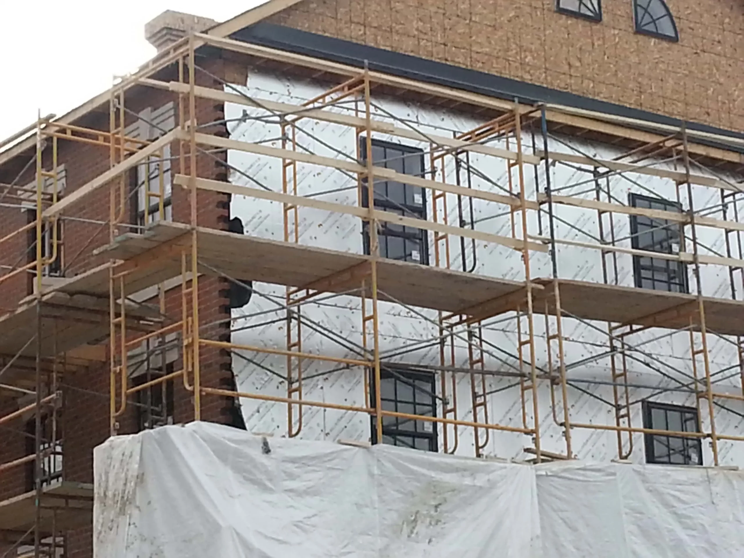 Home construction using High-Density SilveRboard: Reflective Insulation